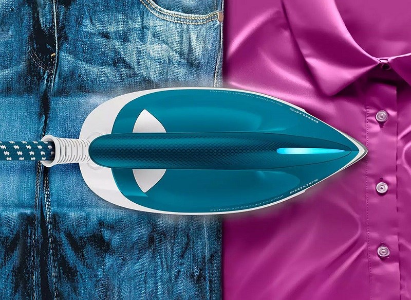 Philips GC6815/20 PerfectCare Compact Essential parna postaja 2400 W